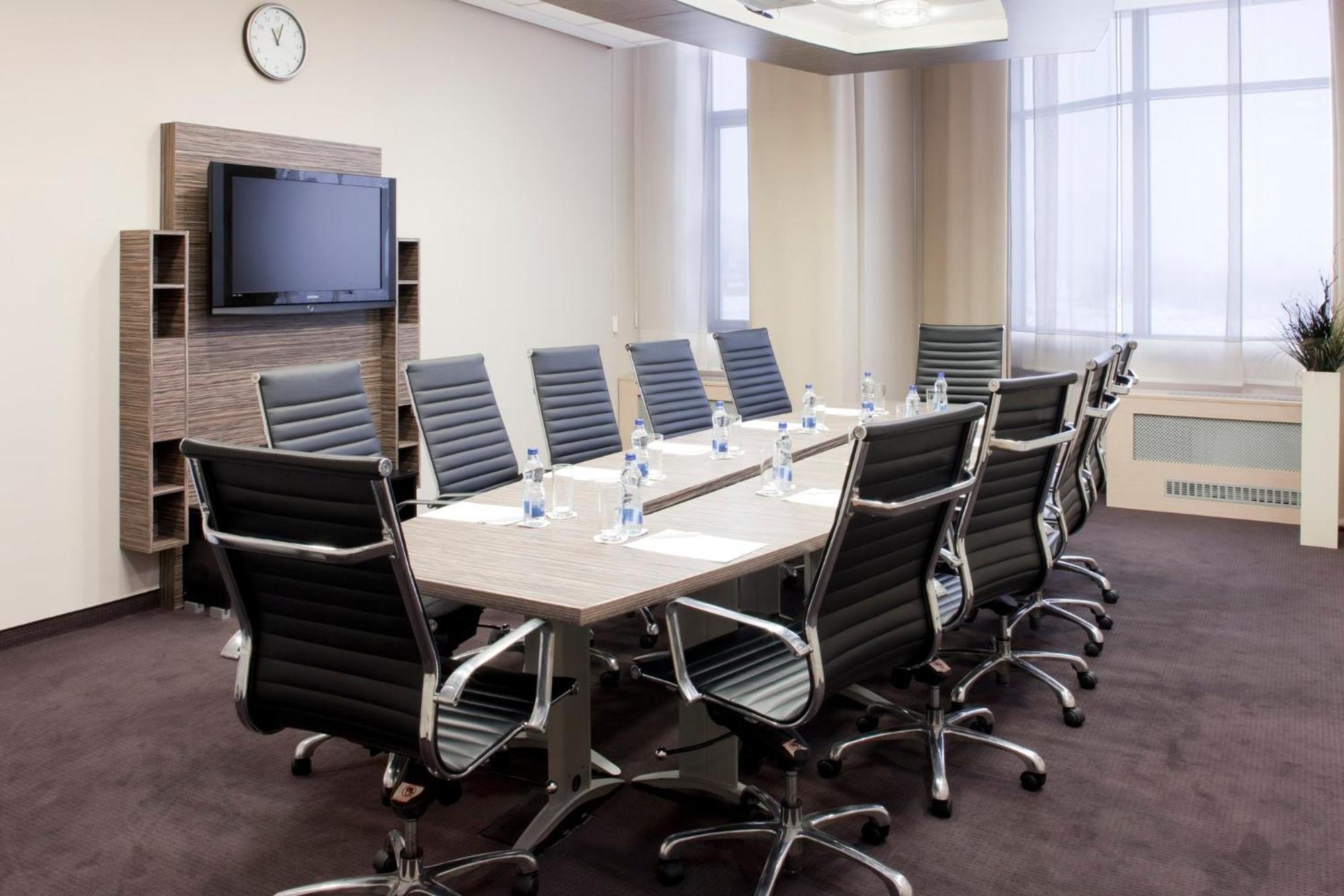 Holiday Inn Belgrade By Ihg Bagian luar foto