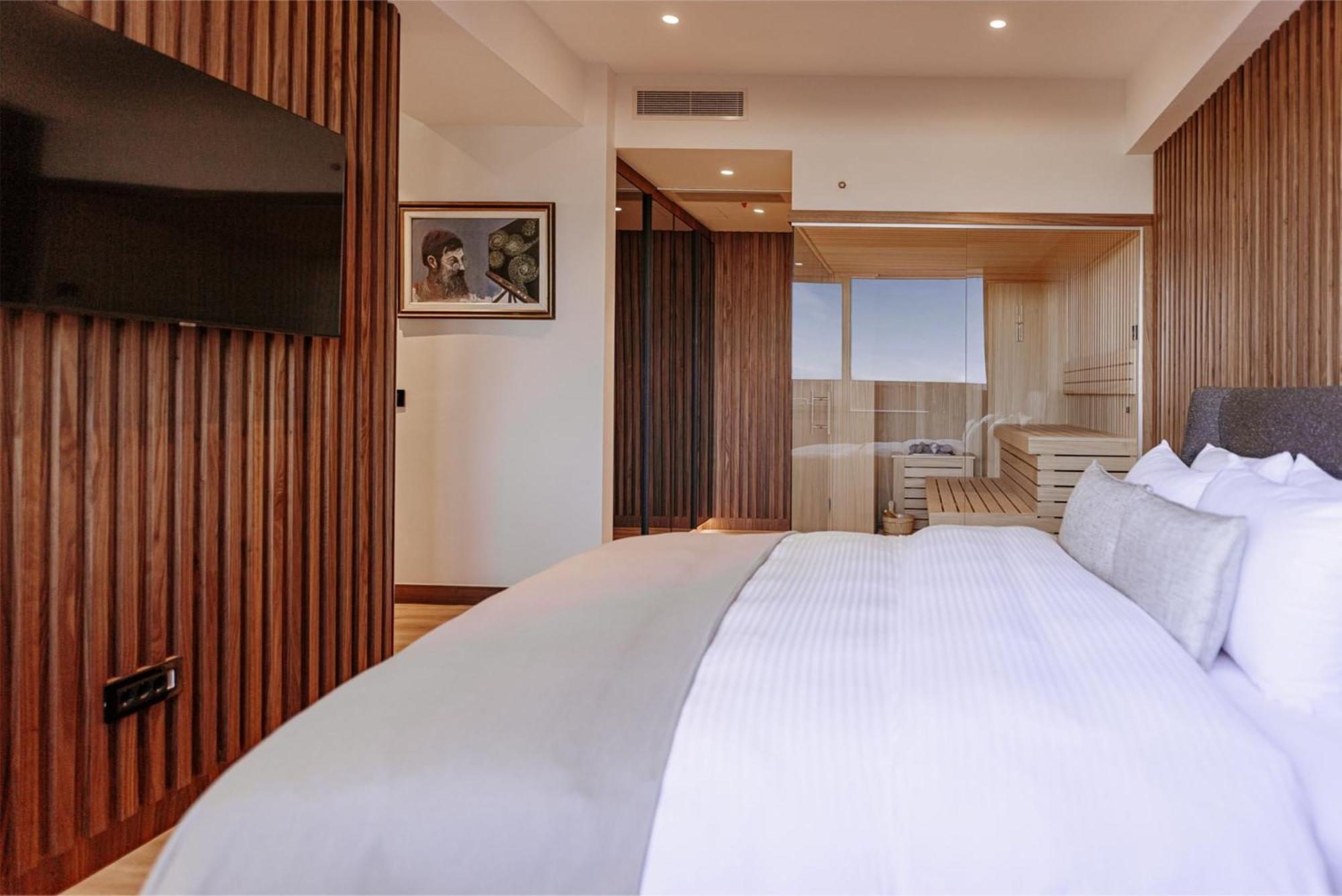 Holiday Inn Belgrade By Ihg Bagian luar foto