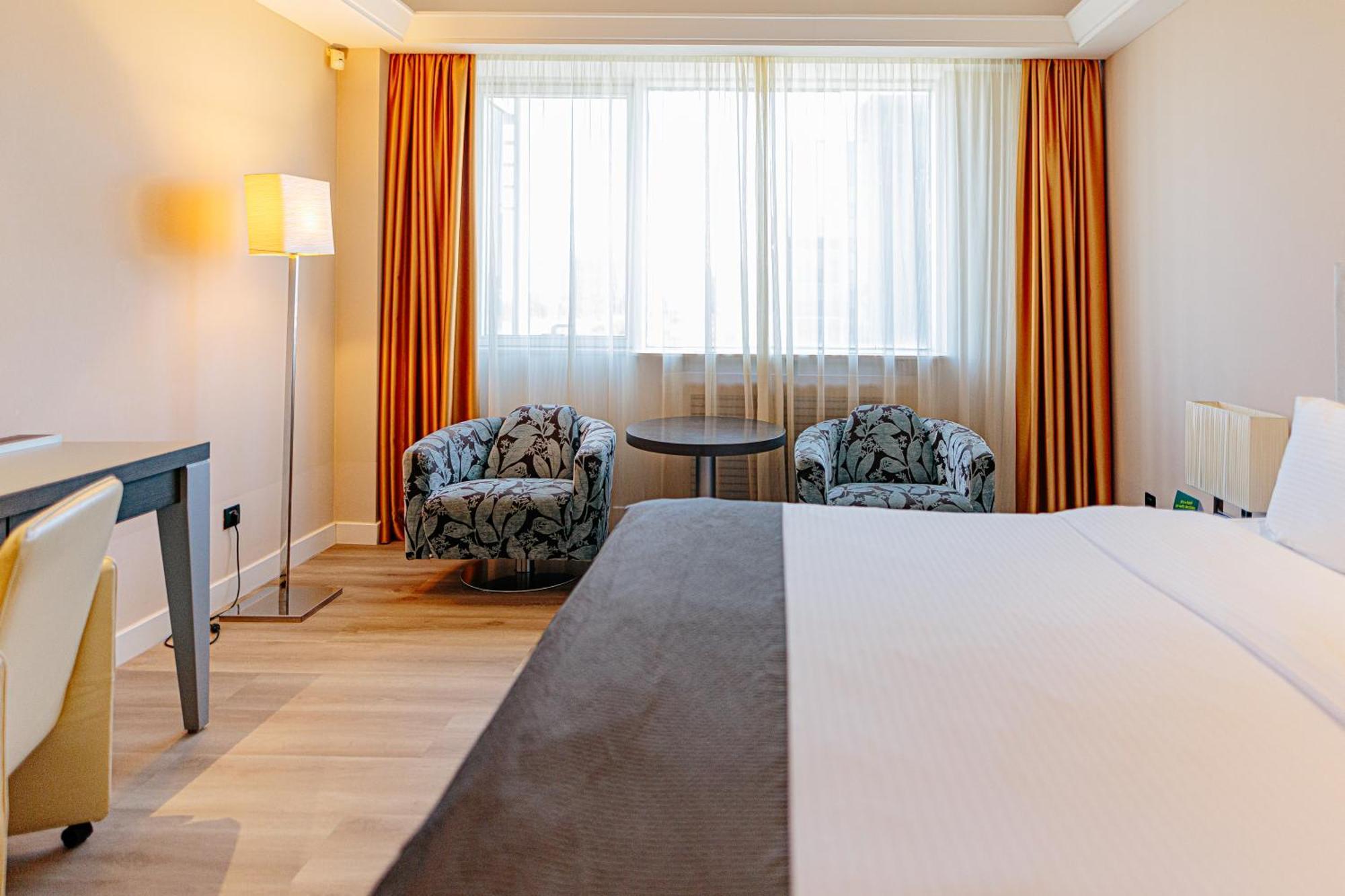 Holiday Inn Belgrade By Ihg Bagian luar foto