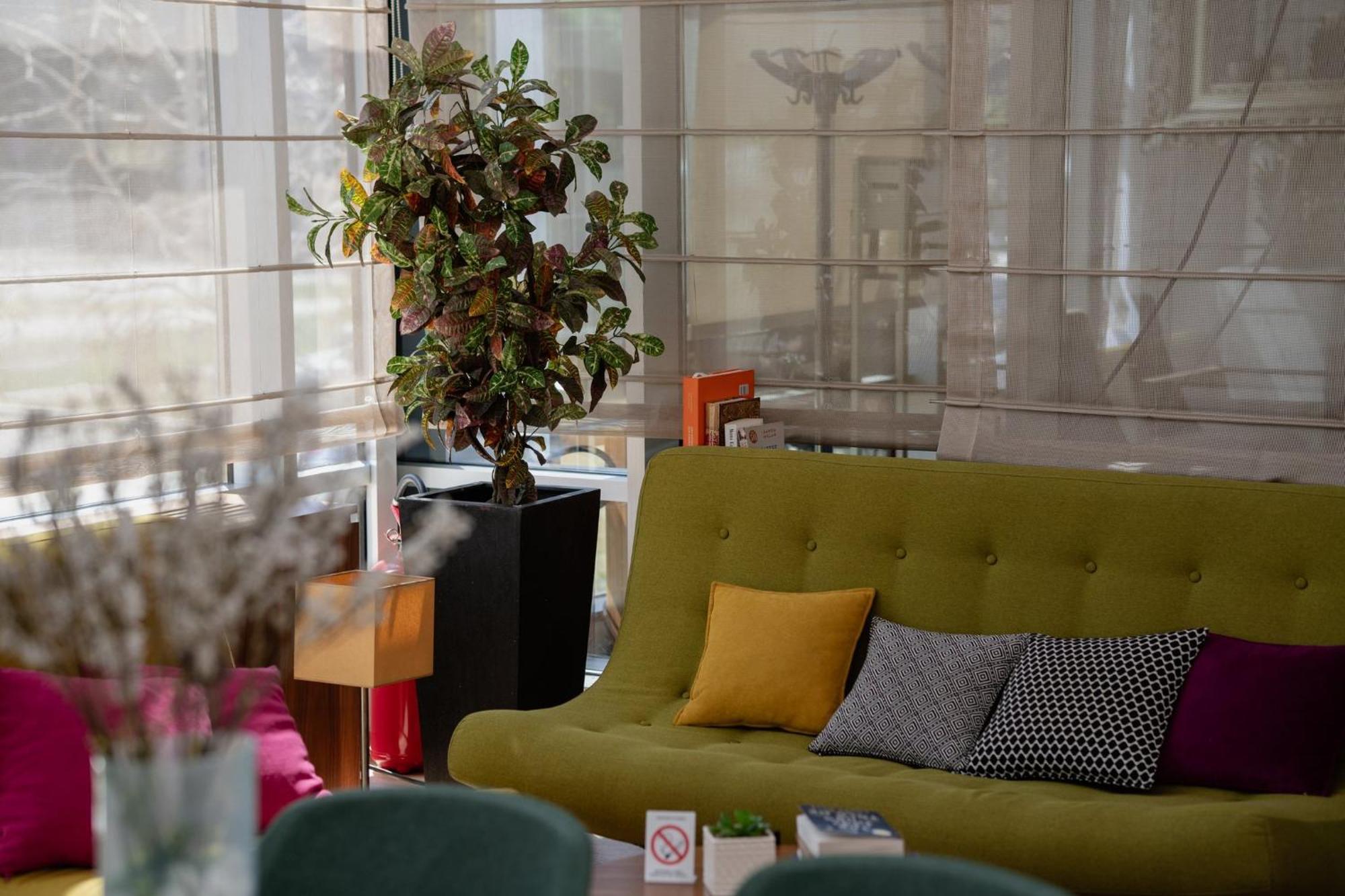 Holiday Inn Belgrade By Ihg Bagian luar foto